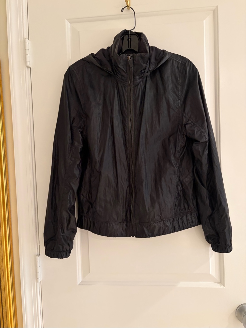 lululemon athletica women’s Black Hooded Windbreaker Jacket